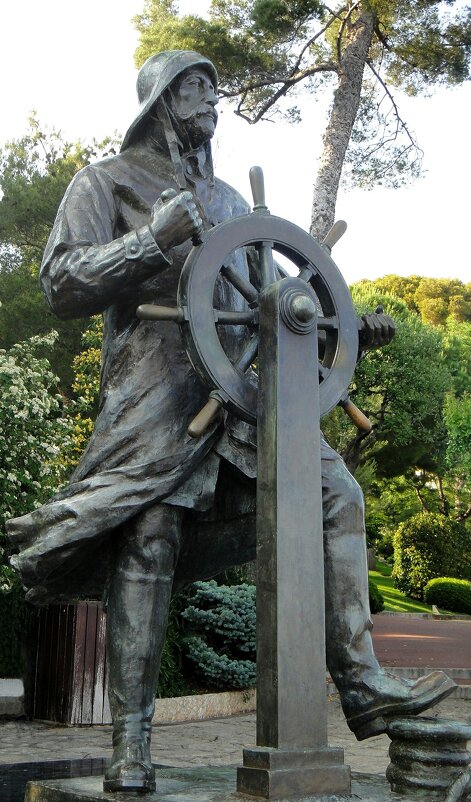 Бронзовая статуя Князю Монако Альберу І – 1965, Франсуа Конье - Елена Павлова (Смолова)
