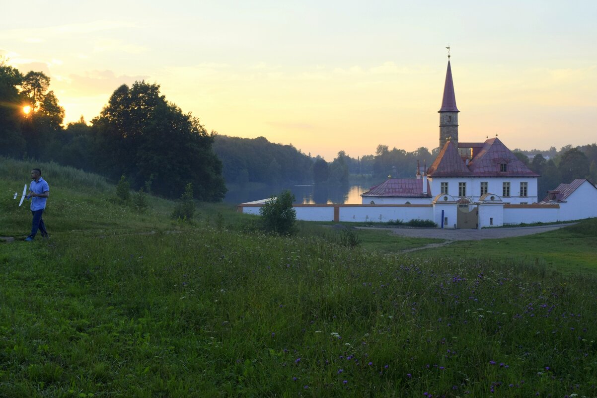 Гатчинский пейзаж: Приоратский парк, Приоратский замок. - Дарья Меркулова