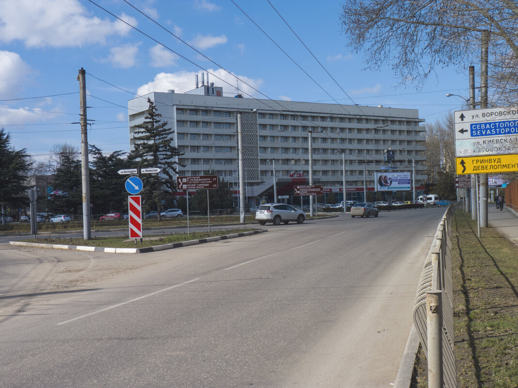 Симферополь ,гостиница  Москва - Валентин Семчишин