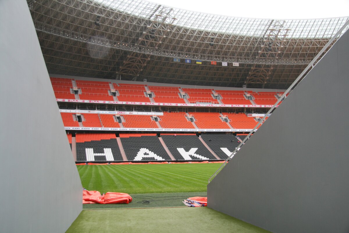 На строительстве стадиона Донбасс Арена - Олег 