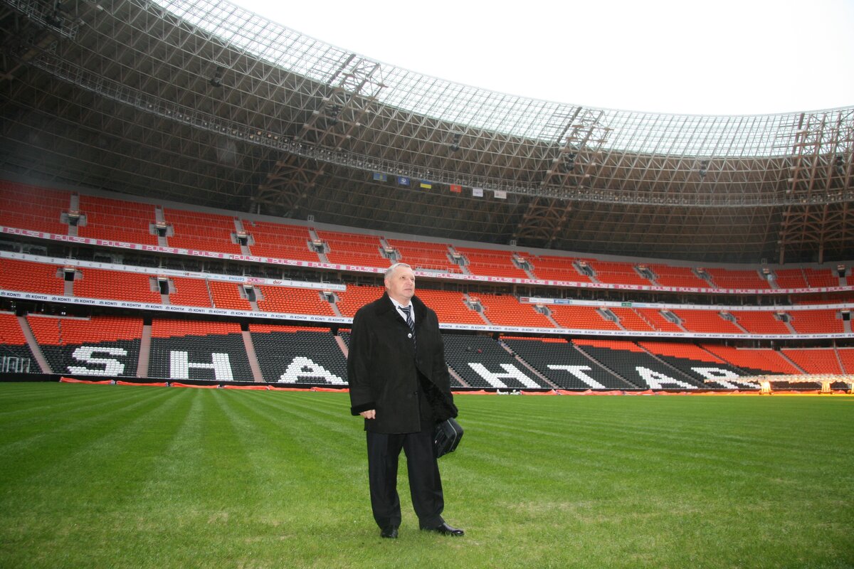 На строительстве стадиона Донбасс Арена - Олег 