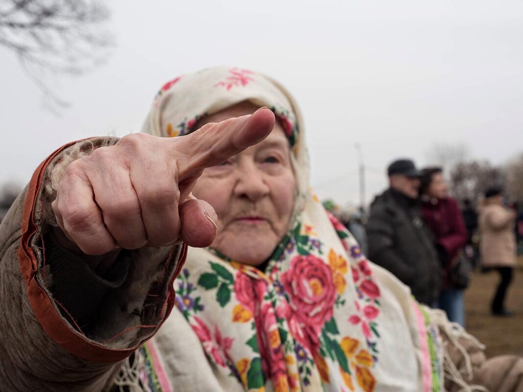 А распустилась только молодёжь, а больше ничего не распускается! - Ирина Данилова