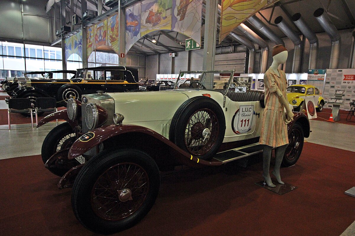 Девушки 20-х годов прошлого века  обожали красивые авто! - Виталий Селиванов 