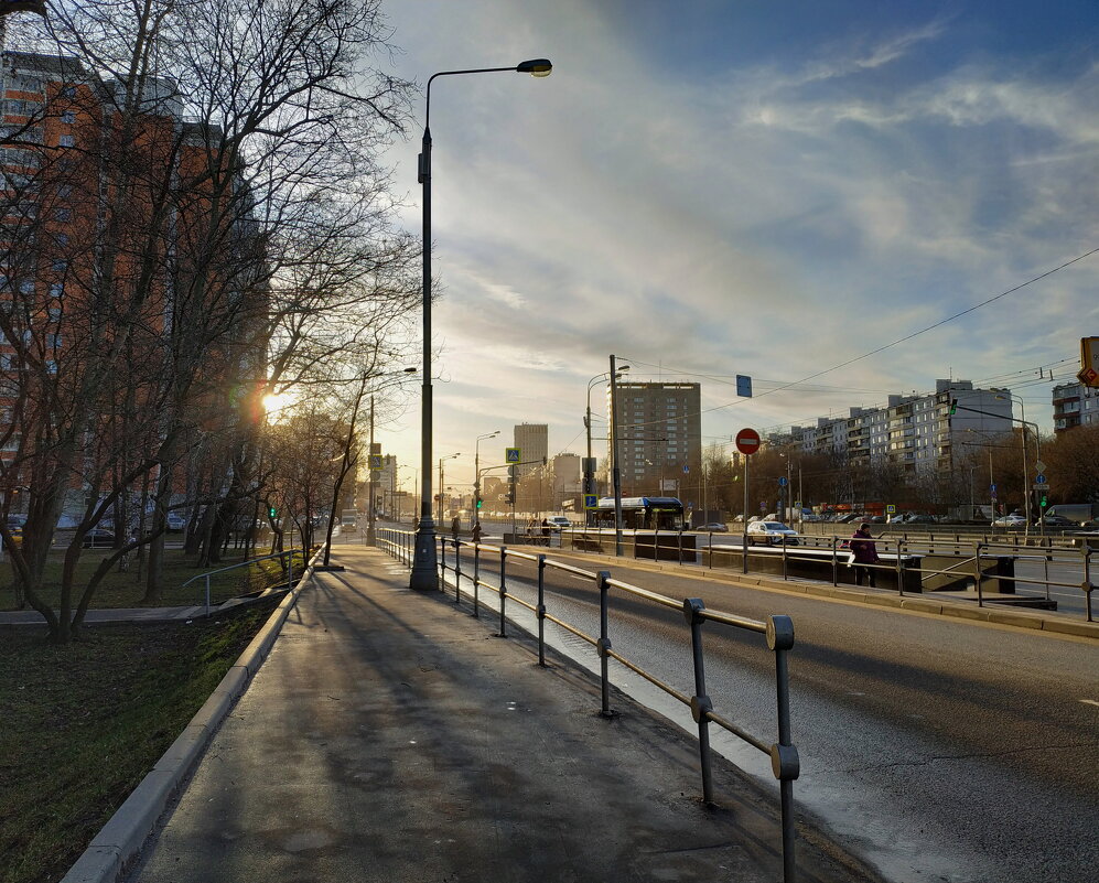 Москва мартовская - Андрей Лукьянов