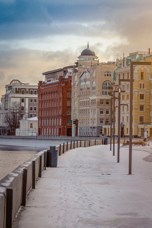 Утро в Москве - Ангелина Букина