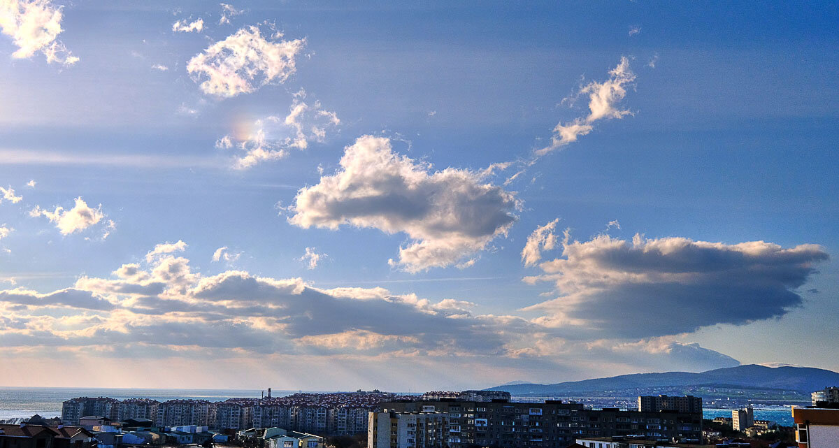 Пейзаж с облаками - Валерий Дворников