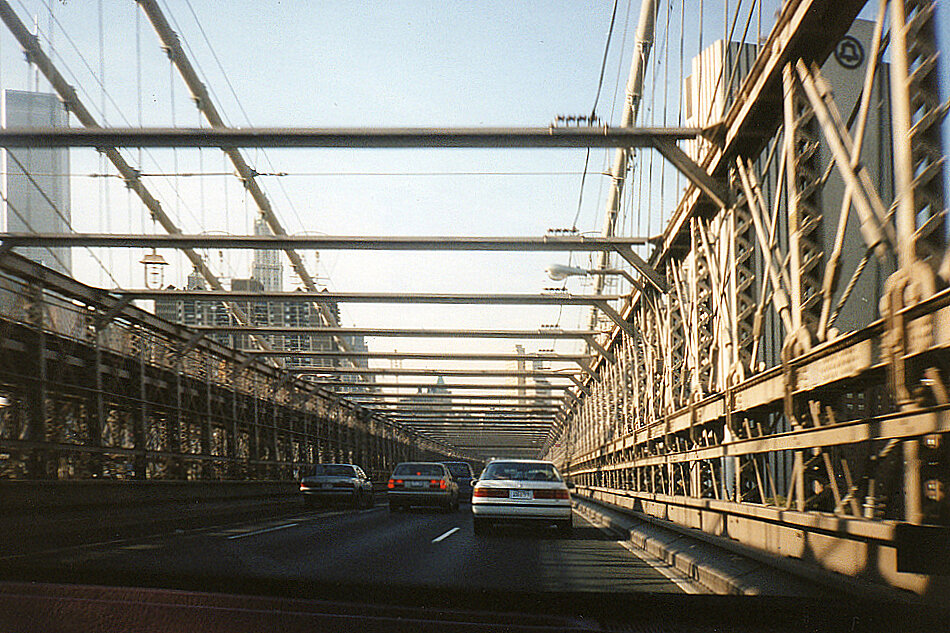 На Бруклинском мосту - Зуев Геннадий 