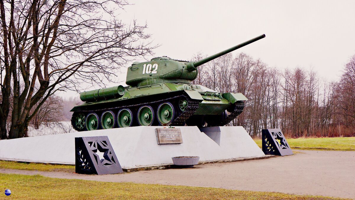Легендарный Т-34 у музея-панорамы "Прорыв" - Екатерина Забелина