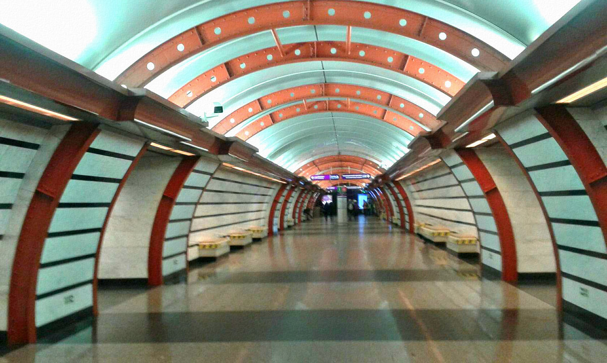 Станция метро ,,Обводный канал,, - Елена Вишневская