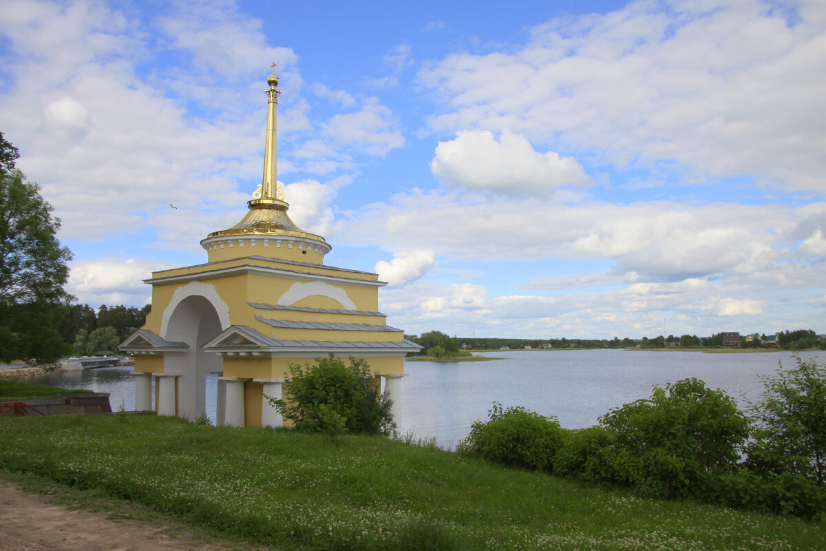 В монастыре - Валентина 