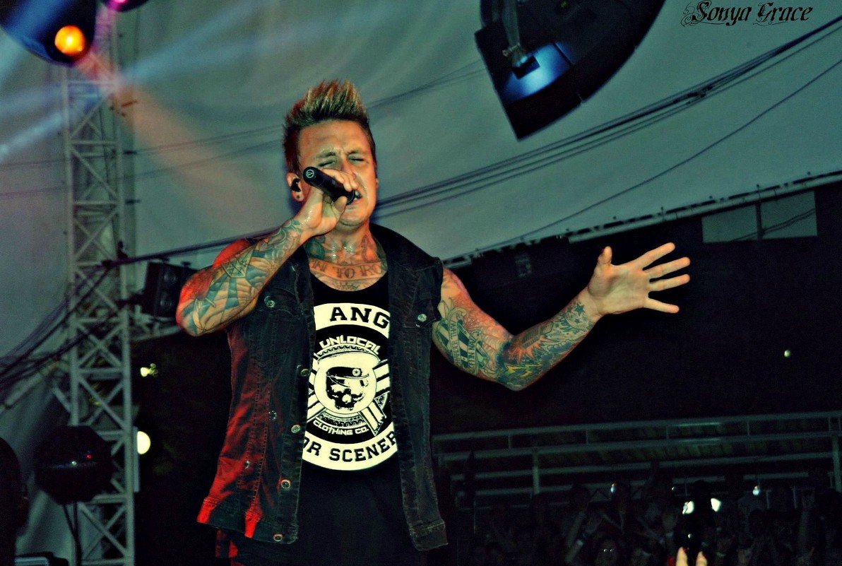 Papa Roach - Sonya Grace