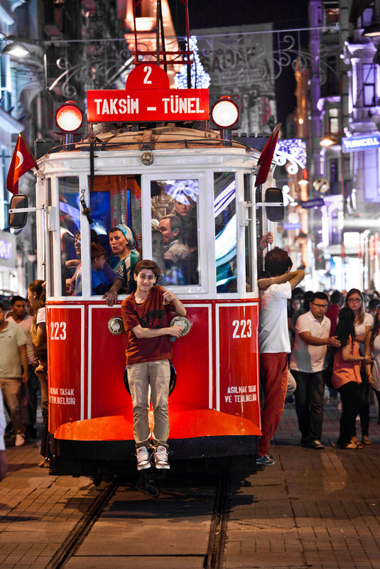 Красный трамвай. Стамбул - Sergey Shandin