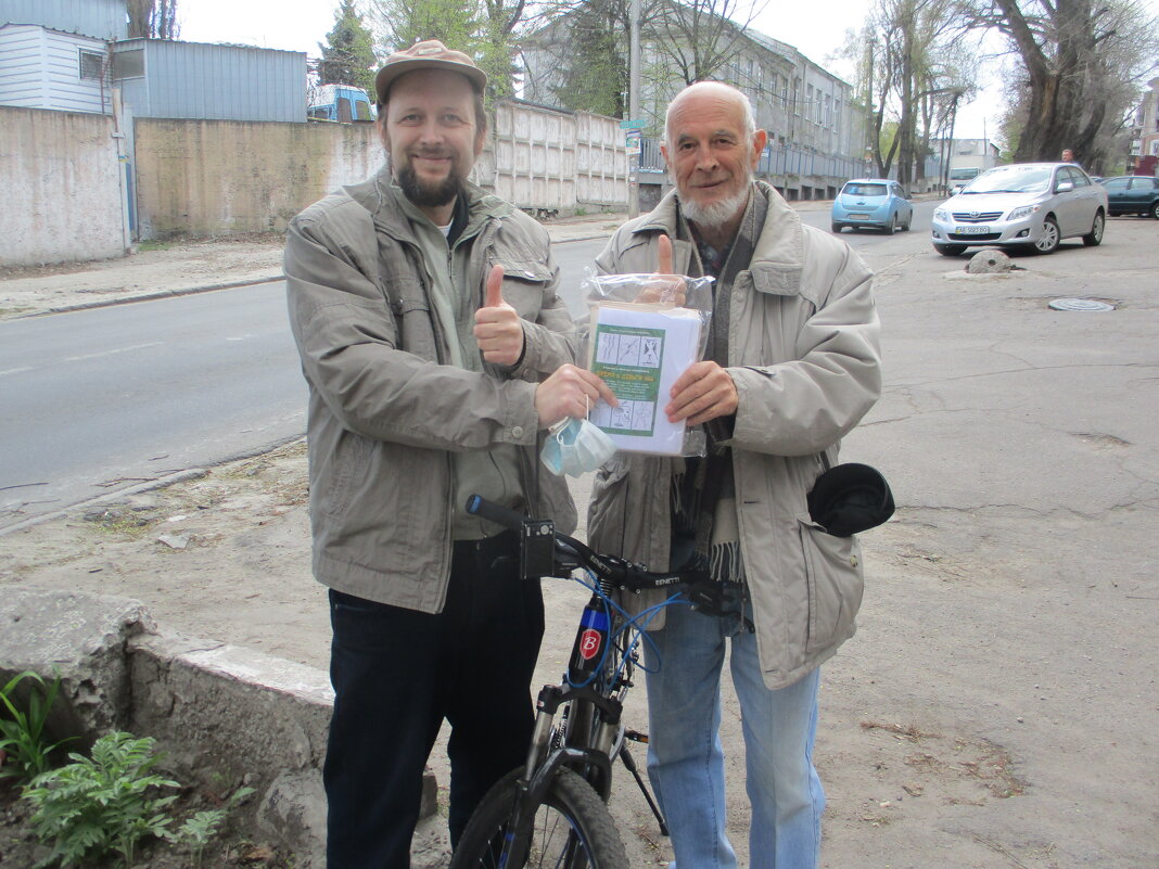 В дни карантина нам привезли (на велосипеде) верстку книги "ВД-666" - Alex Aro Aro Алексей Арошенко
