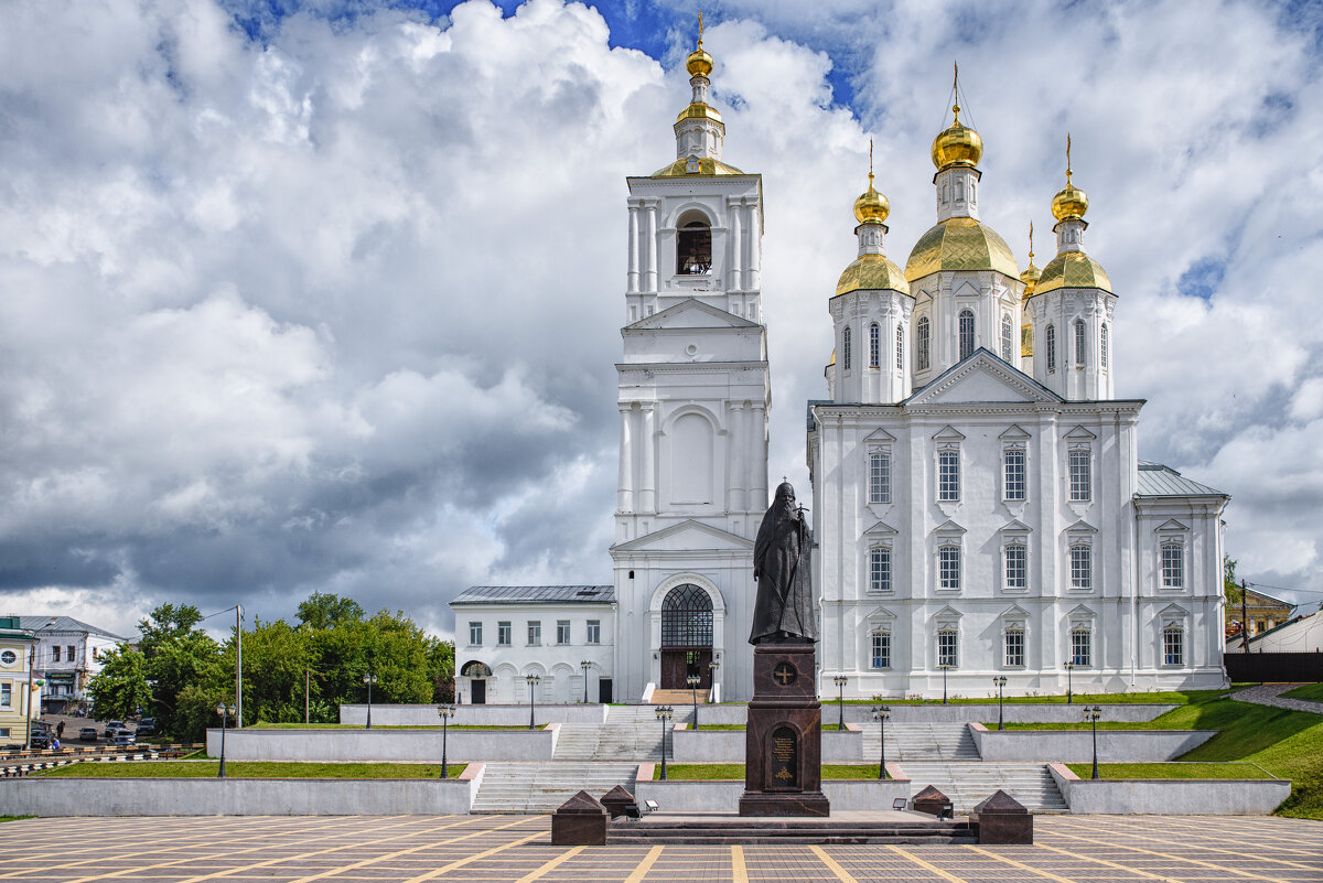 Храм на Соборной площади Рязань