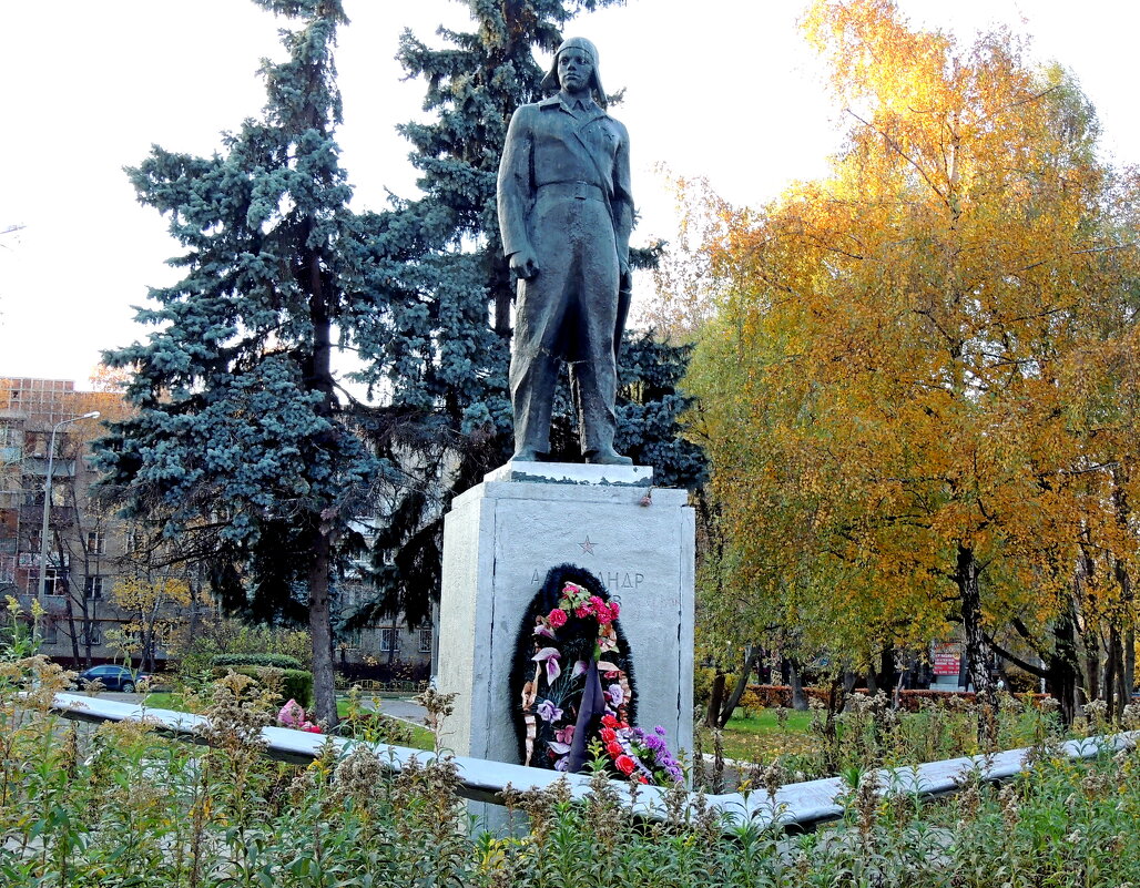 Памятник летчику Авдееву - Александр Качалин