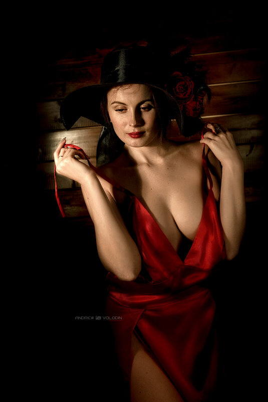 Красное платье - Андрей Володин