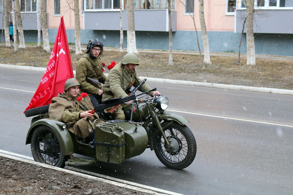 К вечному огню - Ольга 