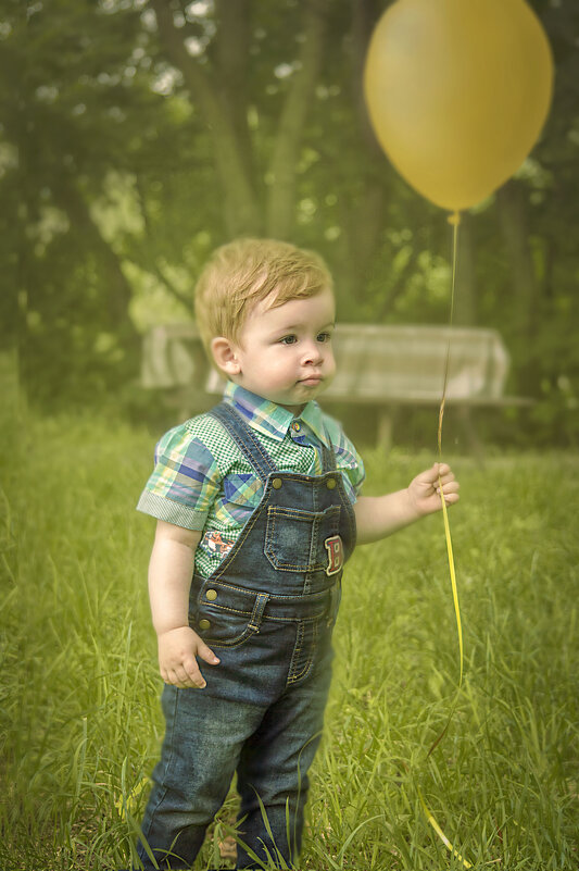 Мальчик с шариком - Филипп Махов