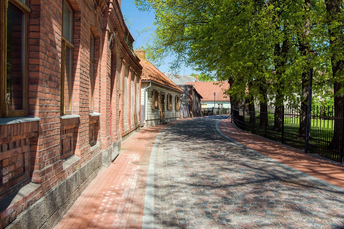 Цесис -   одна из улиц средневекового города - Vlaimir 