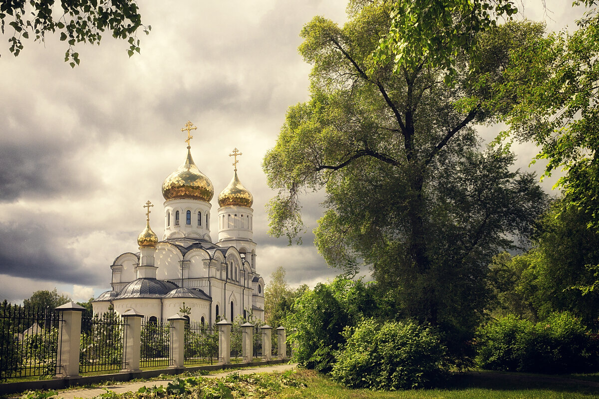 Храм благоверных князей Петра и Февронии Муромских - Кирилл Богомазов