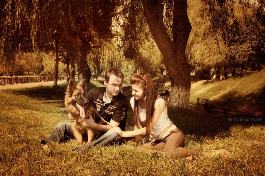Пара и собака - Anastasia 