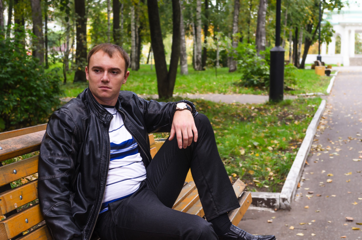В парке на лавочке - Андрей Мирошниченко