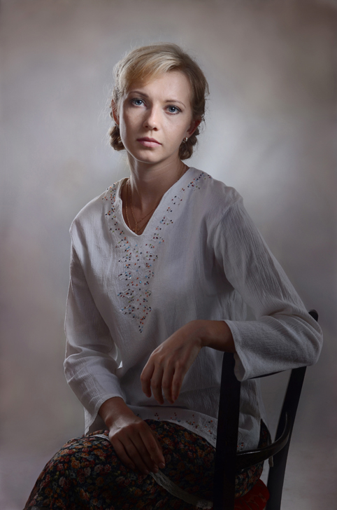 Портрет Катерины (из серии Фотоателье) - Михаил Давыдов