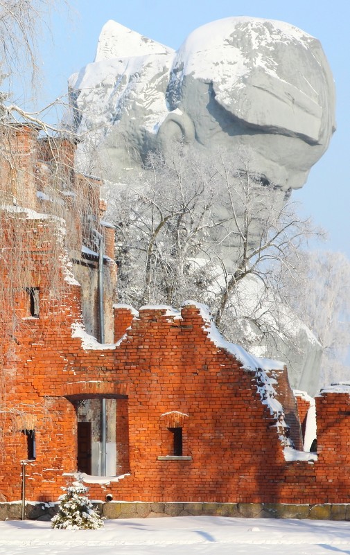 Брестская крепость  2 - виктор омельчук