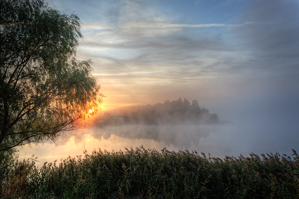 Восход на озере - Владимир Костылев