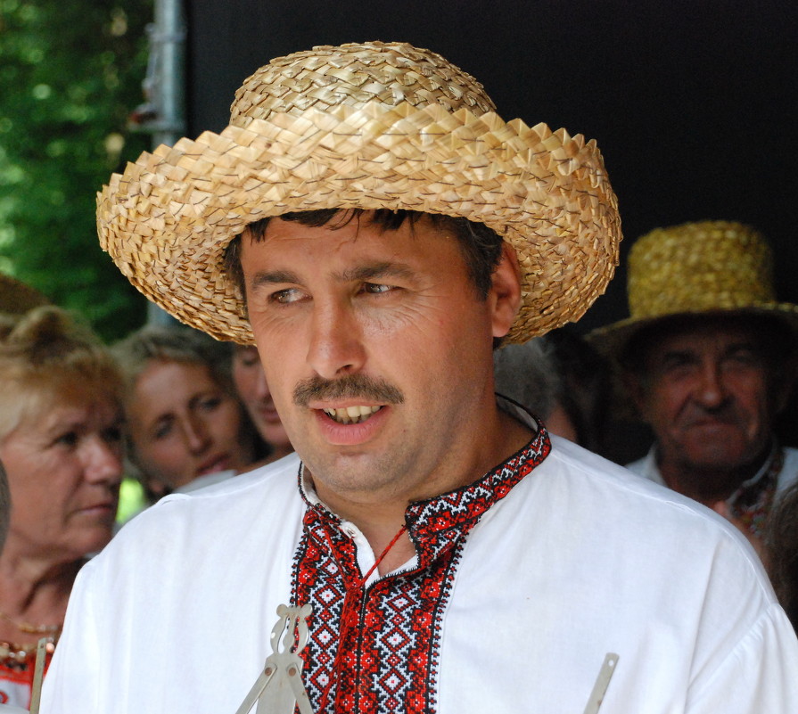 соломенная шляпа - Богдан Вовк