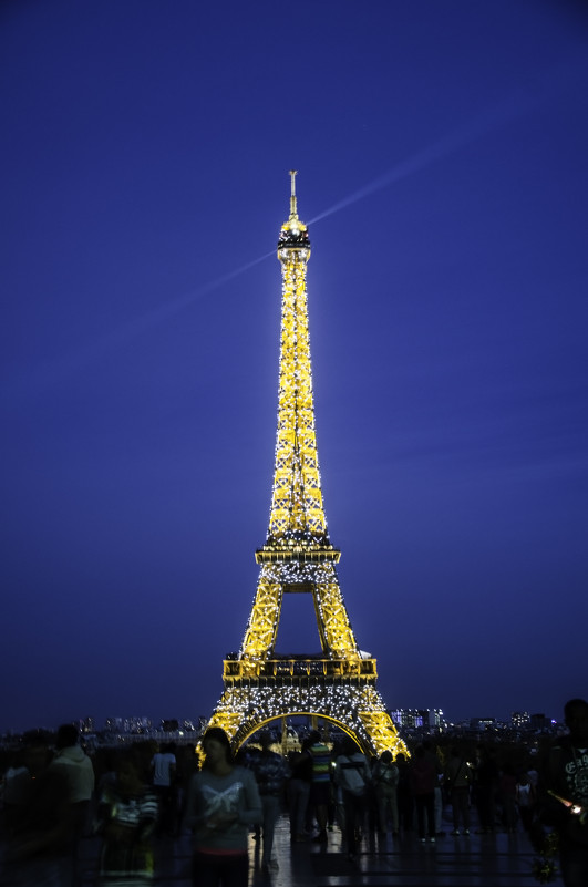 Эйфелева башня вечером,Париж - Олег Чернецов