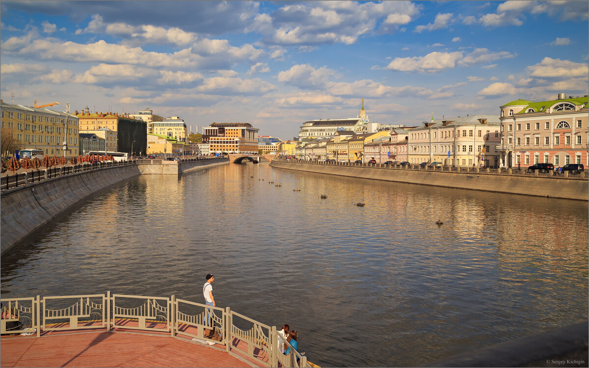 Вид на Водоотводный канал с Лужкова (Третьяковского) моста - Сергей Кичигин