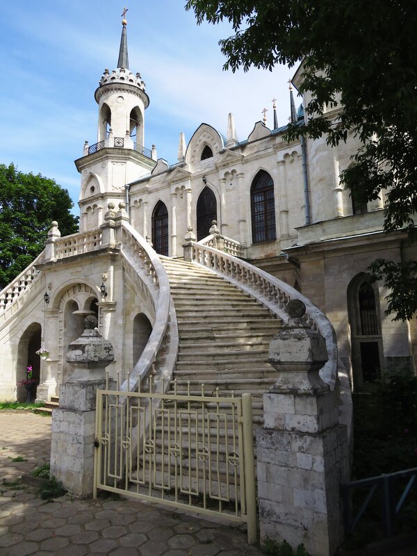 Лестница в Церкви - Андрей Снегерёв