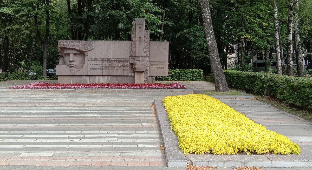 Памятник Ф.А.Полетаеву и ближайшие окрестности - Tarka 
