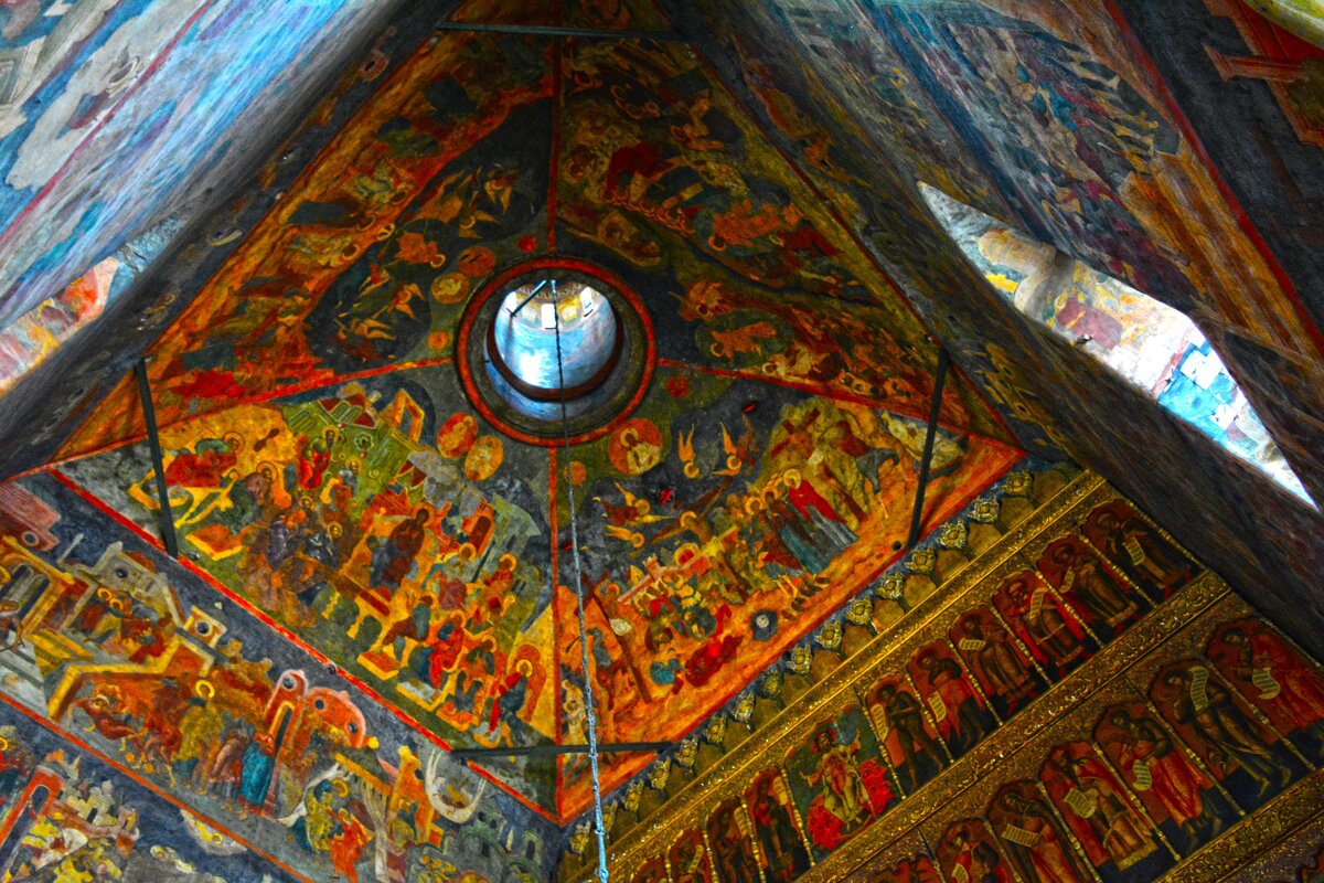 Потолок  Троицкой  церкви  в  Никитниках - Русский Шах Гончар