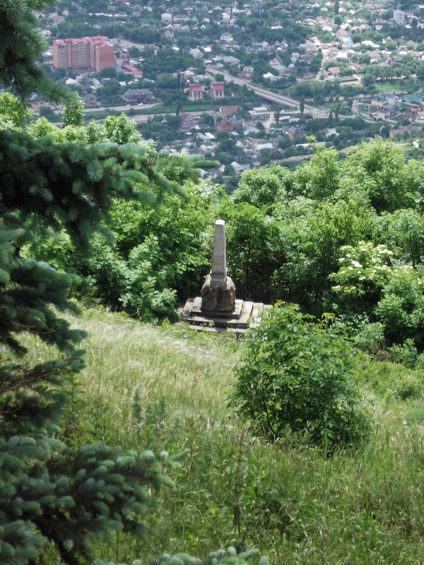 памятник - Сергей Бакланова