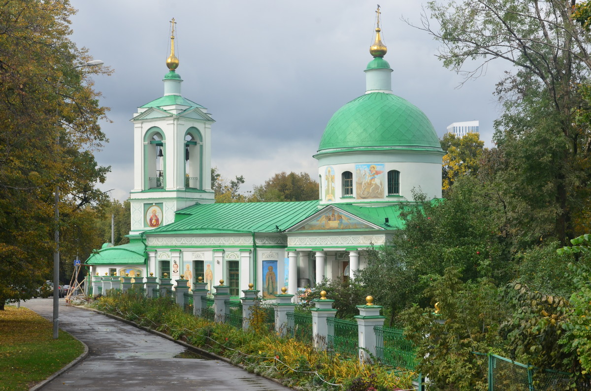 Живоначальная Троица Церковь Москва