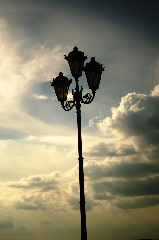 старинный фонарь на набережной р.Волги в Самаре - Татьяна (Децепулька) Никитина