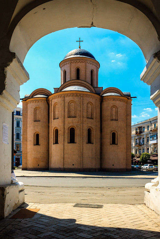 Церковь Пирогощи - Сергей Бочаров