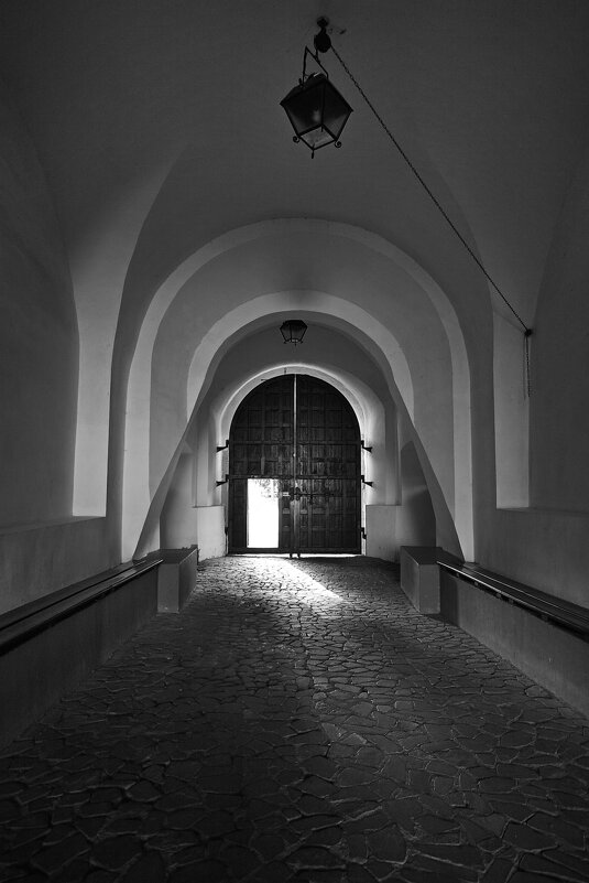 Туннель во внутренний дворец - M Marikfoto