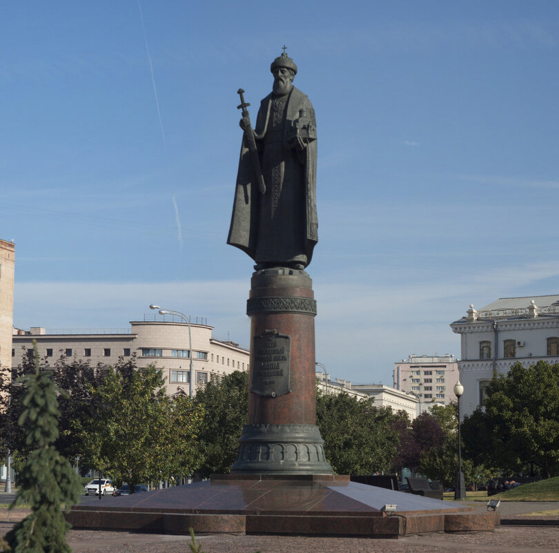 Памятник Святому Даниилу Московскому - Роман Шаров