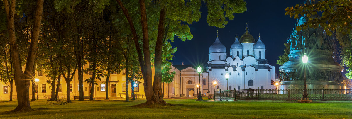 Ночной вид Новгородского Кремля - Арина 