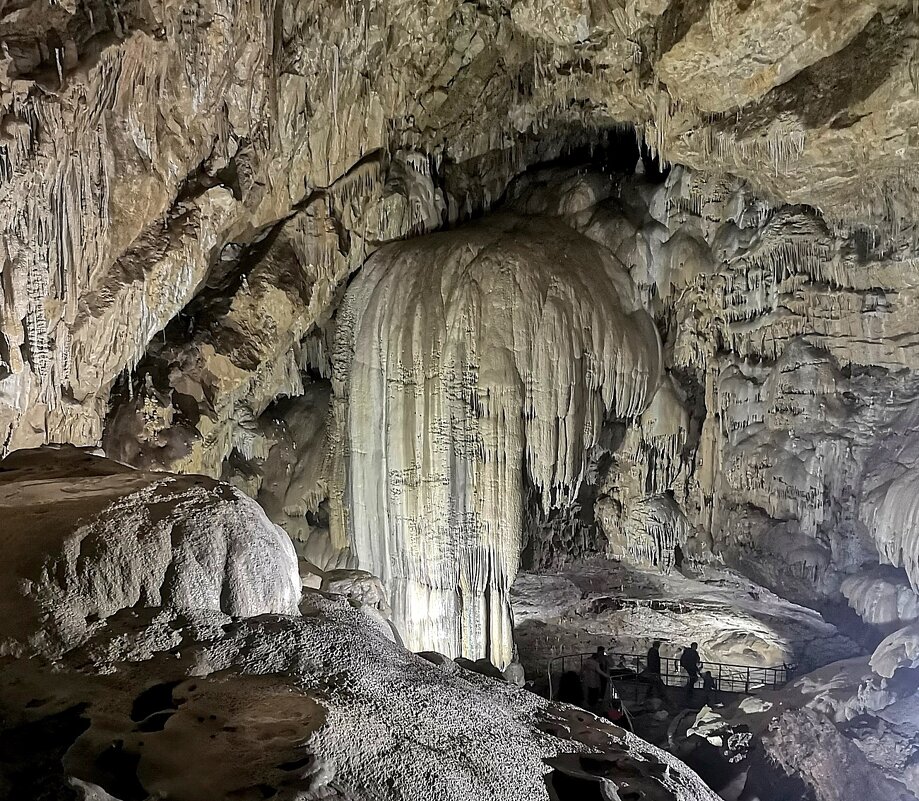 Природные творения Новоафонской  пещеры - Ольга Довженко