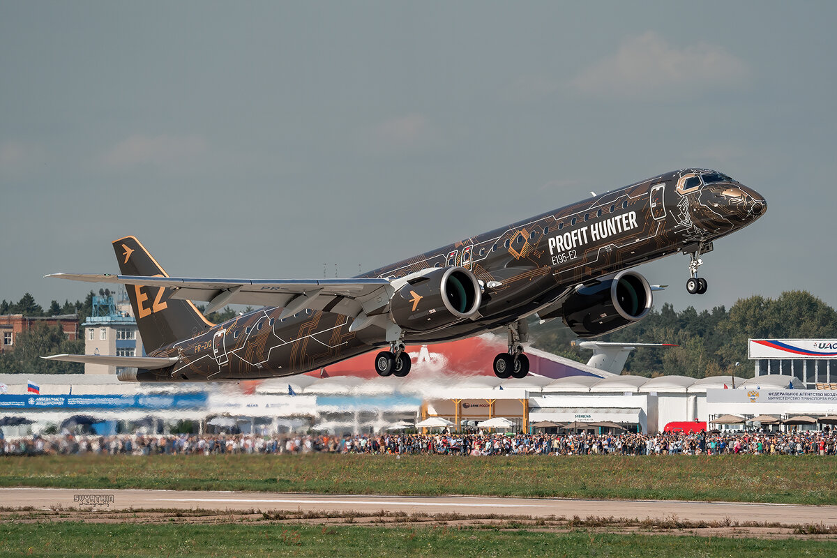 Embraer 190-400STD - Александр Святкин