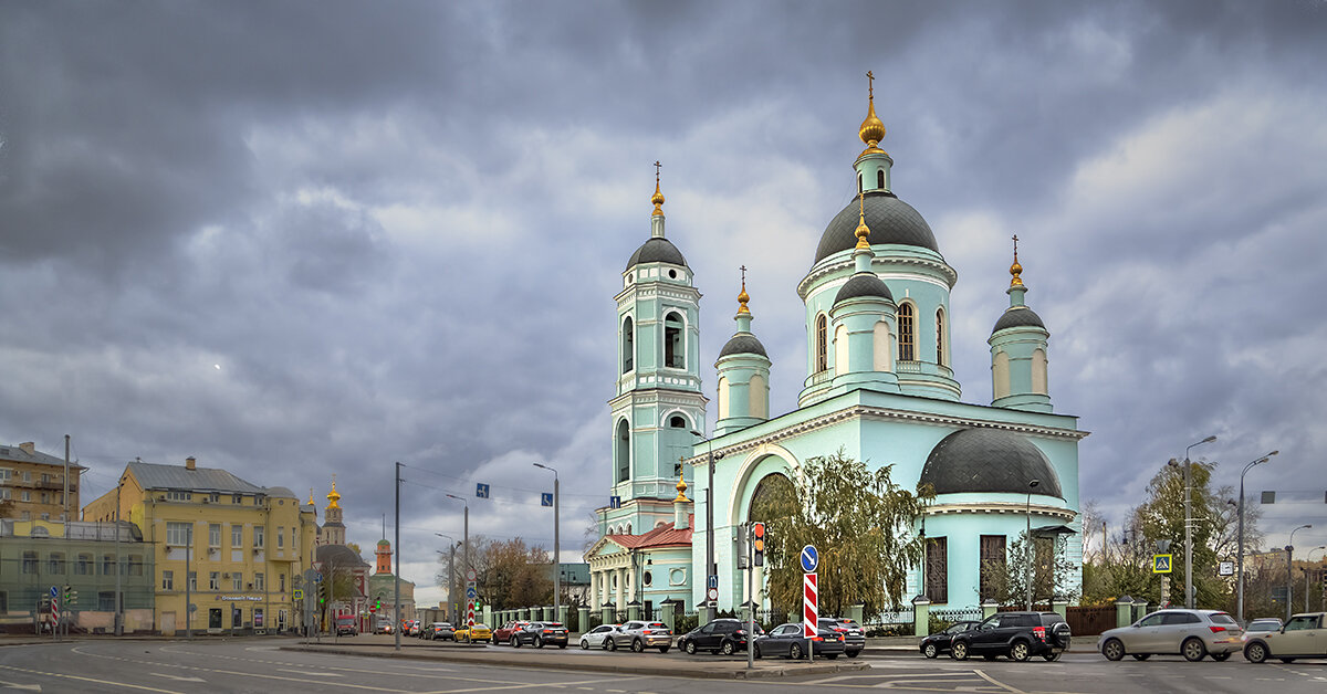 Купола храма Сергия Радонежского