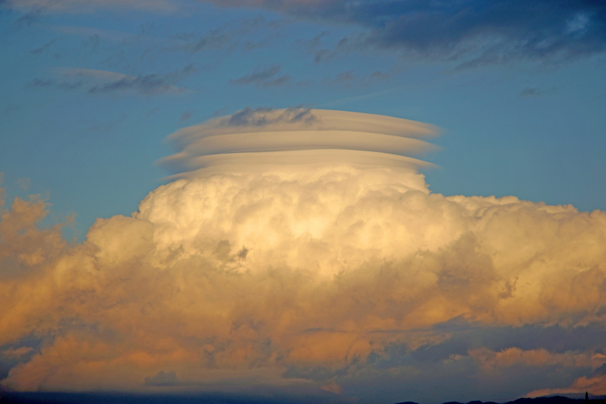 Лентикулярные облака над Иршавщиной - Андрей Химич