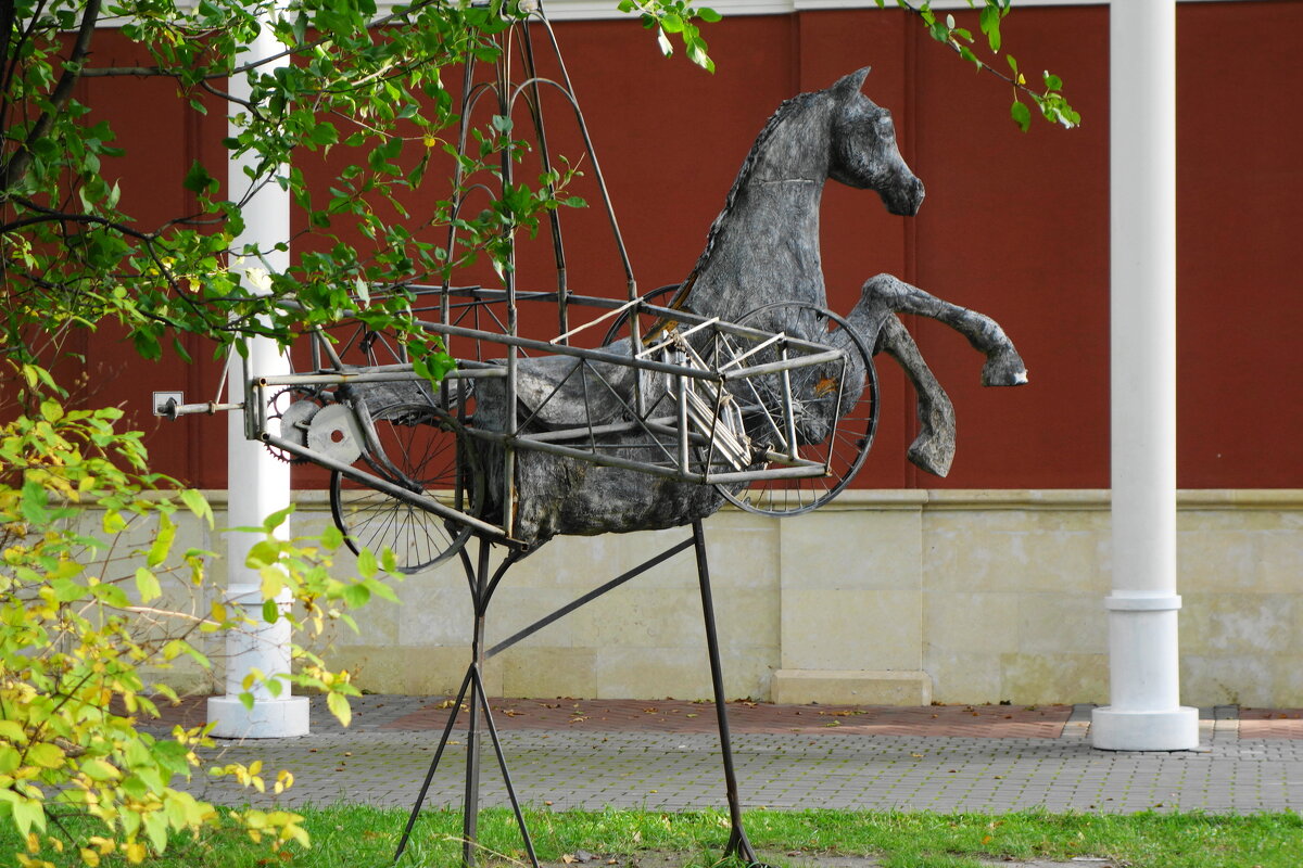 Скульптура лошади в Измайловском саду - Маргарита Батырева