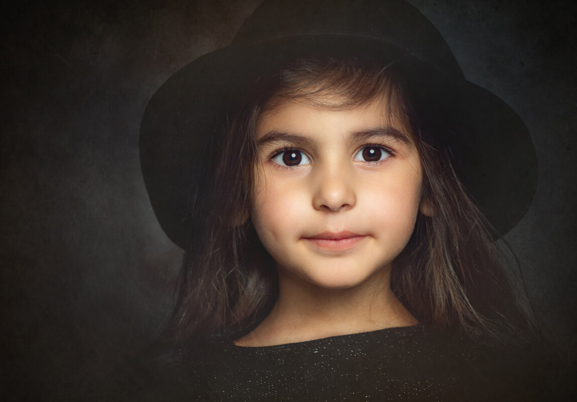 Портрет девочки в шляпке) - Лилия .