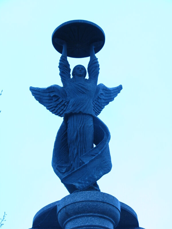 верхушка монумента в честь 300-ия Таганрога - Vlad Proshin 