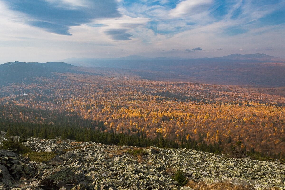 Золотая осень в Уральских горах. - Pavel Vasilev